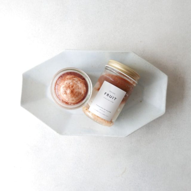 瓶入りスイーツのリヴァイブフルーツチーズケーキ-エシカル苺